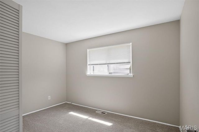 1748 Atmore Drive, St Louis, MO 63136