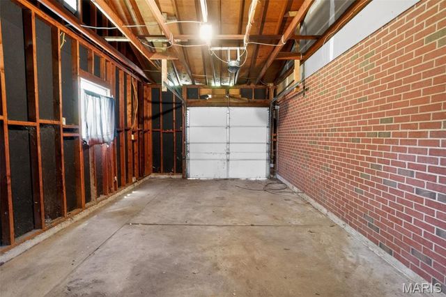 1748 Atmore Drive, St Louis, MO 63136