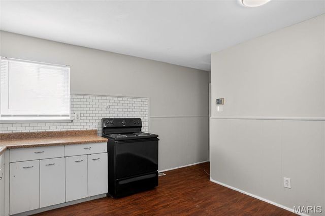1748 Atmore Drive, St Louis, MO 63136