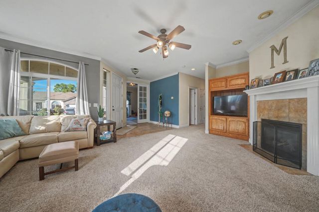 290 Gold Creek Dr, Valley Springs, CA 95252