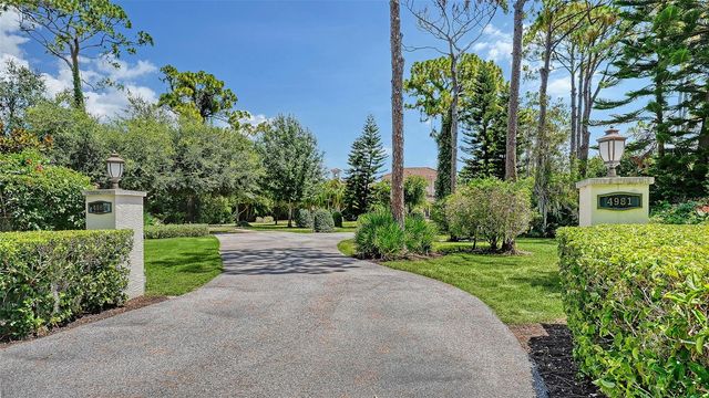 4981 HUBNER CIRCLE, Sarasota, FL 34241