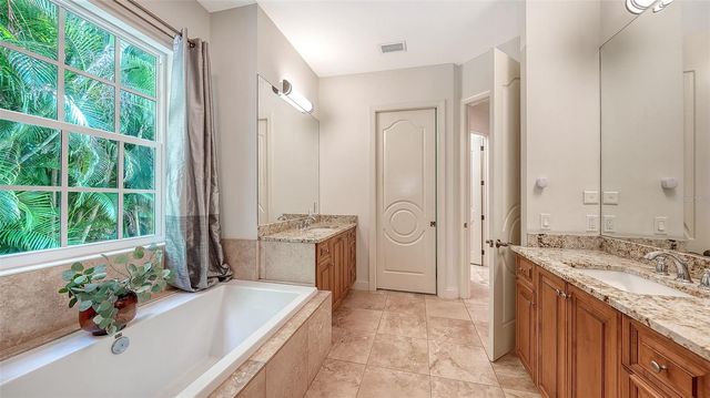4981 HUBNER CIRCLE, Sarasota, FL 34241