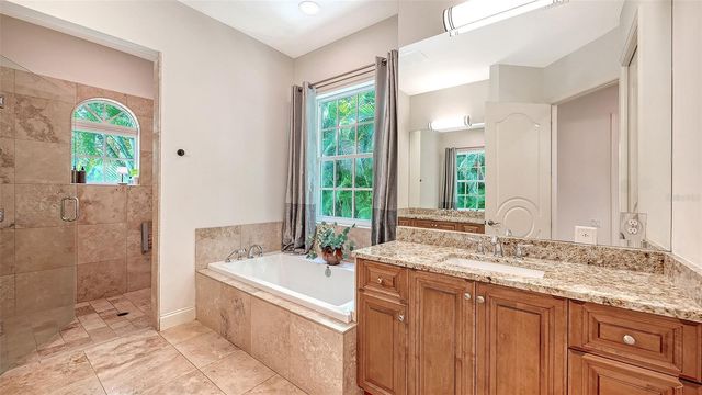4981 HUBNER CIRCLE, Sarasota, FL 34241