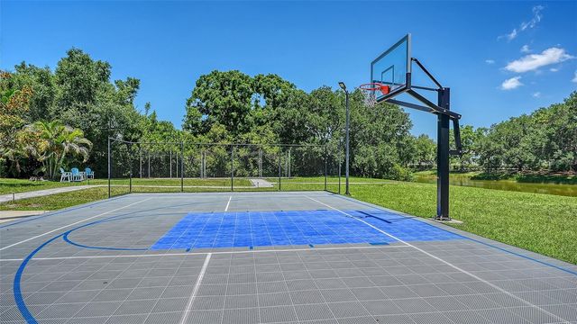 4981 HUBNER CIRCLE, Sarasota, FL 34241
