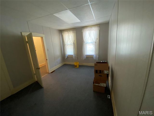 482 E Walnut Street, Nashville, IL 62263