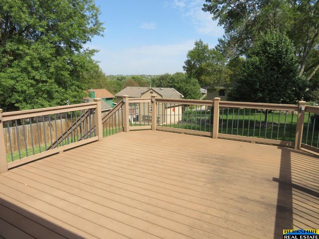 5825 N 127 Avenue Circle, Omaha, NE 68164