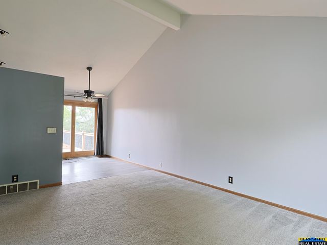 5825 N 127 Avenue Circle, Omaha, NE 68164