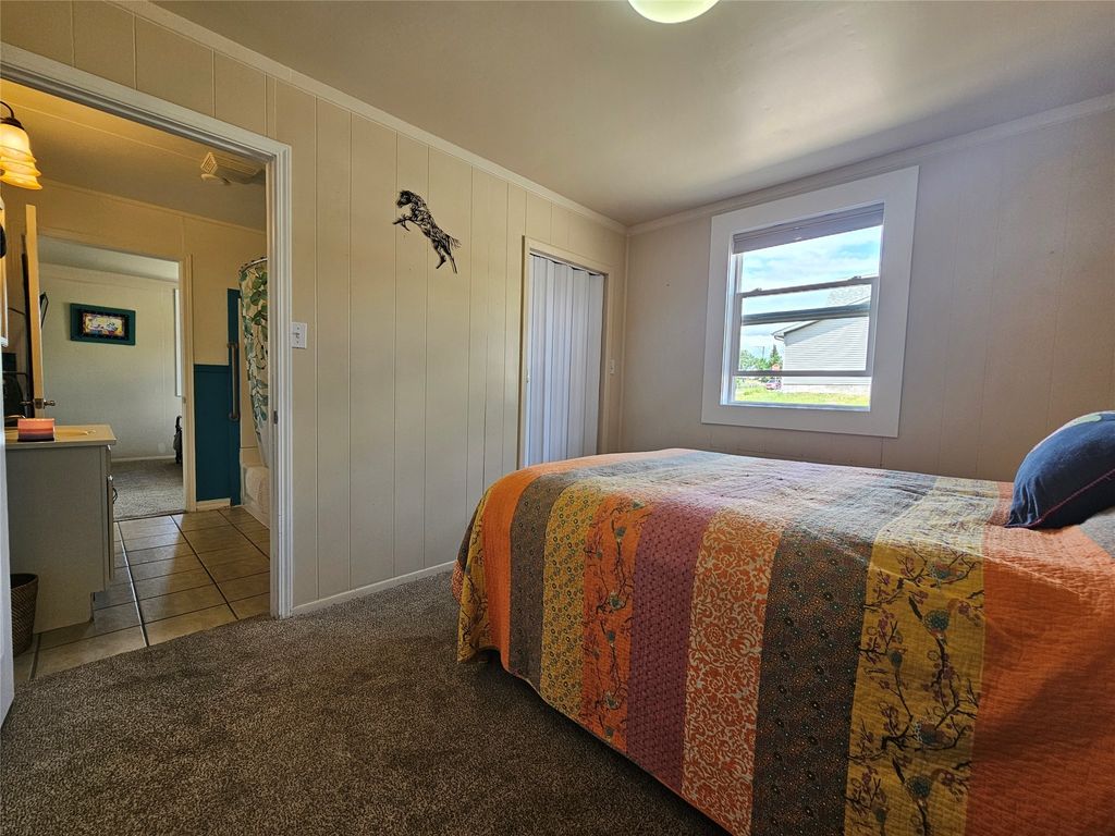 Image 13 of property listing at 102 E Chilton Street, White Sulphur Springs, MT 59645