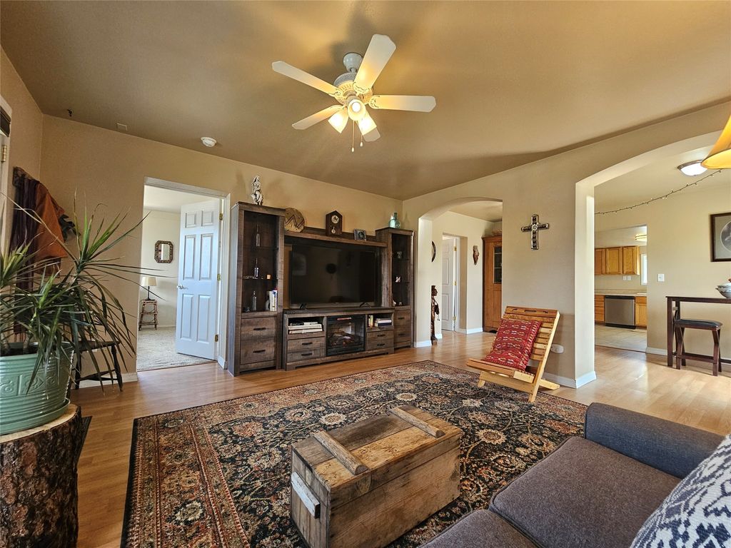 Image 3 of property listing at 102 E Chilton Street, White Sulphur Springs, MT 59645