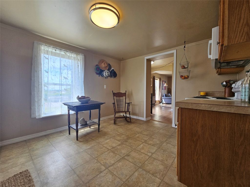 Image 7 of property listing at 102 E Chilton Street, White Sulphur Springs, MT 59645