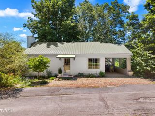 218 Circle Drive, Greeneville, TN 37745
