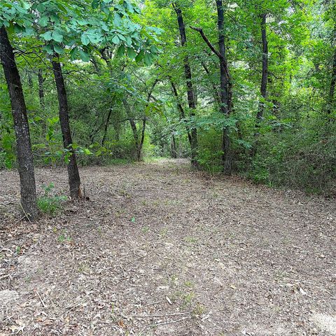 12789 E County Road 112, Centerville, TX 75833