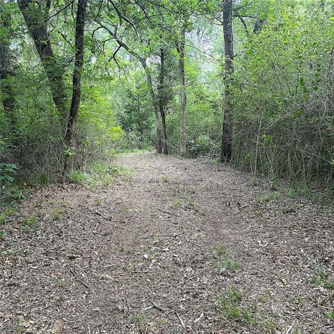 12789 E County Road 112, Centerville, TX 75833