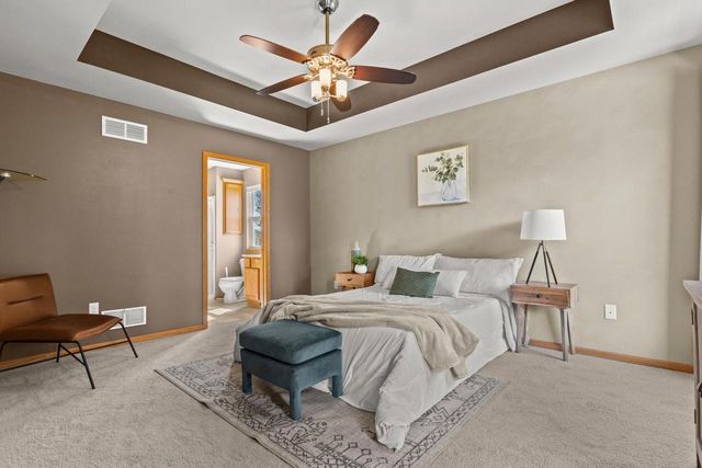 226 Reeds DRIVE, West Bend, WI 53095