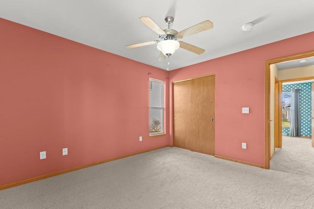 226 Reeds DRIVE, West Bend, WI 53095