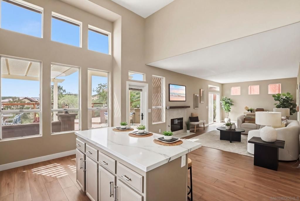 Image 18 of property listing at 12182 Mannix Rd, San Diego, CA 92129