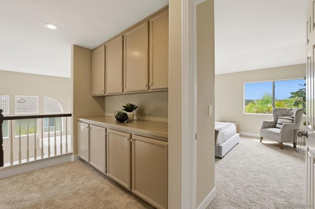 Image 21 of property listing at 12182 Mannix Rd, San Diego, CA 92129