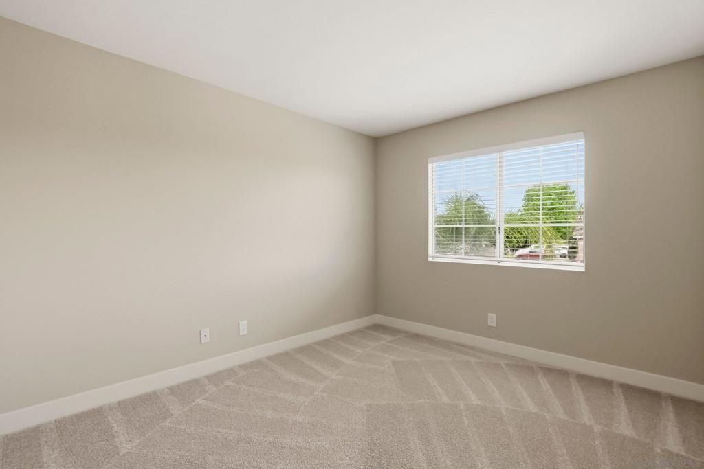 Image 29 of property listing at 12182 Mannix Rd, San Diego, CA 92129