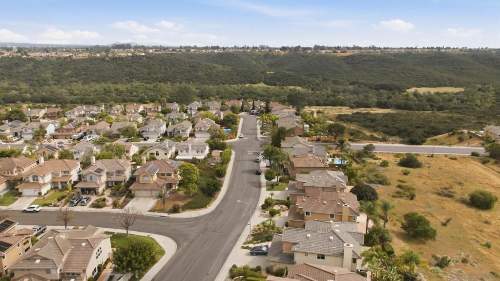 Image 42 of property listing at 12182 Mannix Rd, San Diego, CA 92129