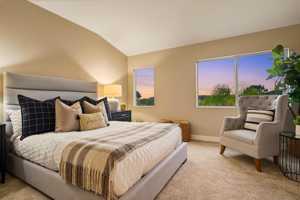 Image 6 of property listing at 12182 Mannix Rd, San Diego, CA 92129