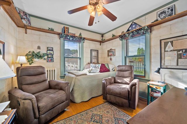 837 S 17th STREET, Milwaukee, WI 53204