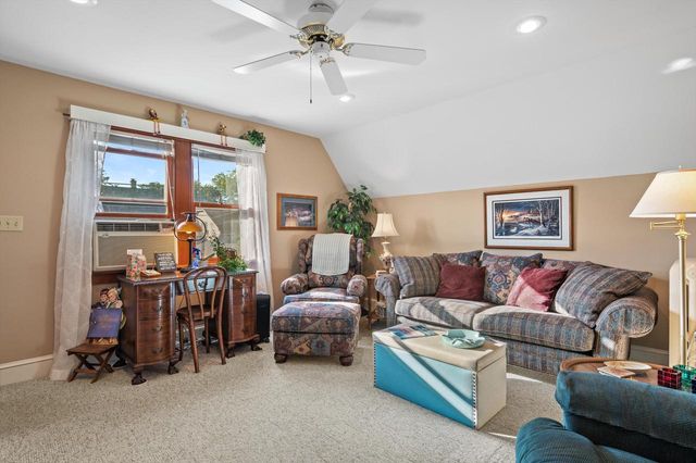 837 S 17th STREET, Milwaukee, WI 53204
