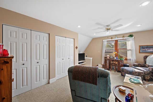 837 S 17th STREET, Milwaukee, WI 53204