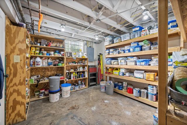 837 S 17th STREET, Milwaukee, WI 53204