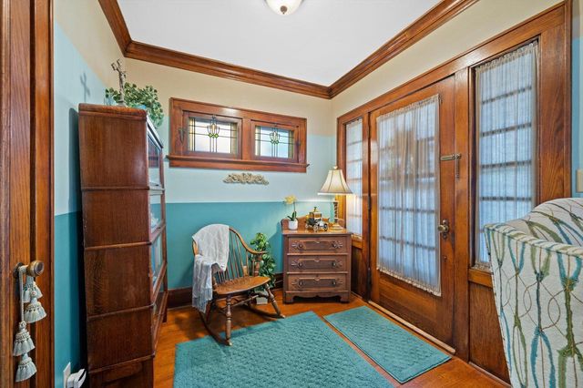 837 S 17th STREET, Milwaukee, WI 53204