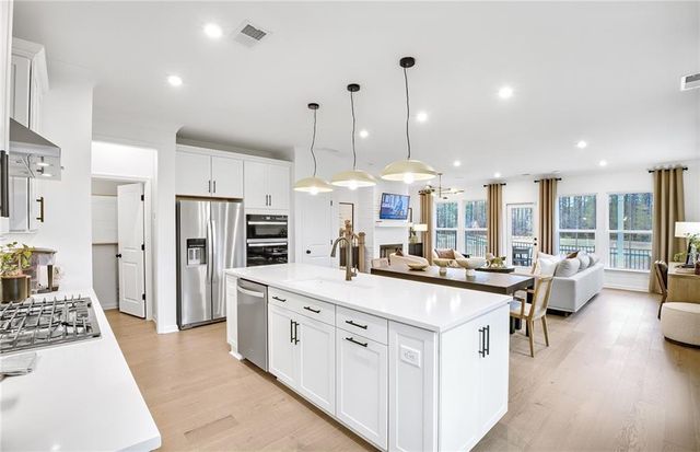 5673 Tillman Way, Powder Springs, GA 30127