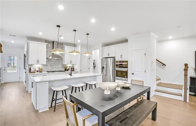 5673 Tillman Way, Powder Springs, GA 30127