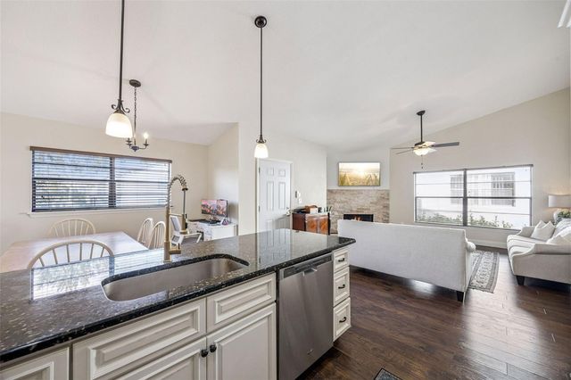 520 KILLARNEY BAY COURT 2, Winter Park, FL 32789