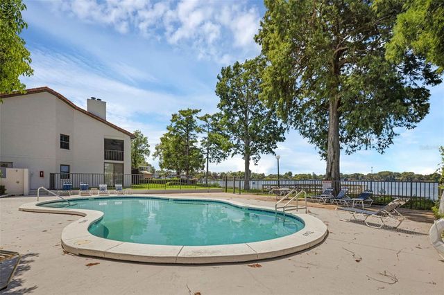 520 KILLARNEY BAY COURT 2, Winter Park, FL 32789