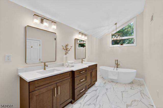 109 Haywood Ave, Piscataway Twp., NJ 08854