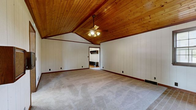 195 Cave Springs Rd, Lebanon, TN 37087