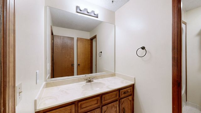 195 Cave Springs Rd, Lebanon, TN 37087