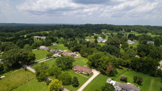195 Cave Springs Rd, Lebanon, TN 37087