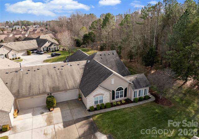 2304 Coltsview Lane, Matthews, NC 28105