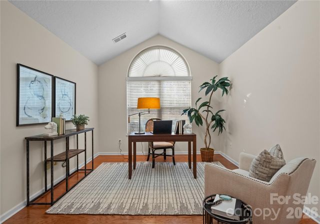 2304 Coltsview Lane, Matthews, NC 28105