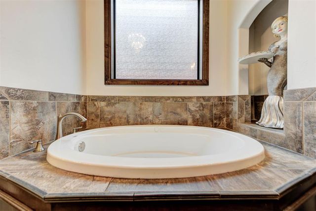 3408 NW 166th Court, Edmond, OK 73012