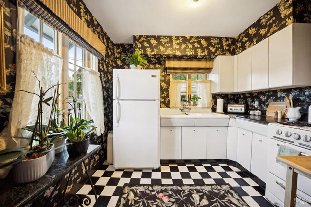 42-50 Grove St, San Rafael, CA 94901