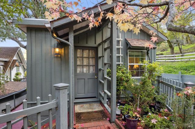 42-50 Grove St, San Rafael, CA 94901