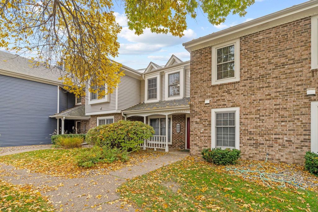 10932 Quebec Avenue S, Bloomington, MN 55438 — photo 2