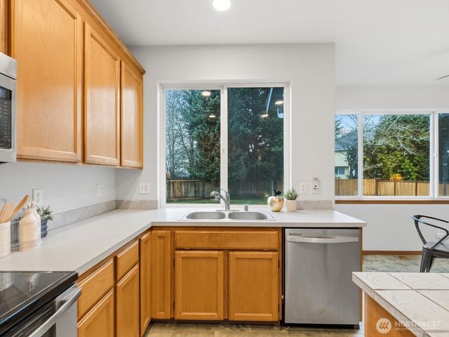 5007 81st Street SW, Lakewood, WA 98499