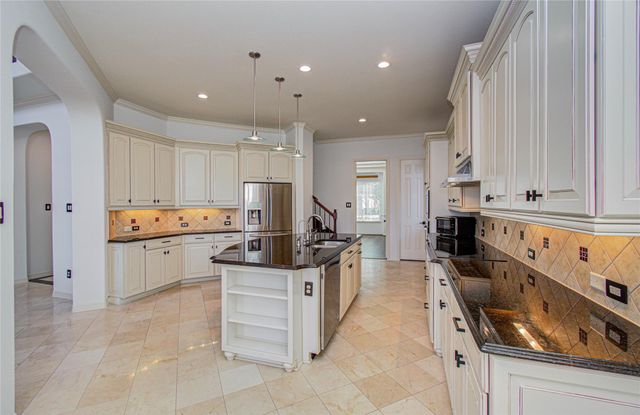 5226 Limestone Hill Lane, Sugar Land, TX 77479