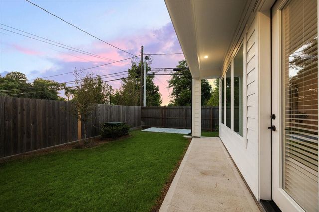 1824 W Tidwell Road, Houston, TX 77091