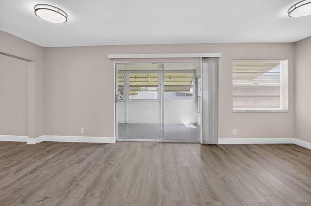 2081 SW 13th Terrace, Boynton Beach, FL 33426