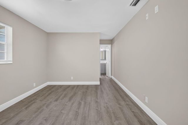 2081 SW 13th Terrace, Boynton Beach, FL 33426