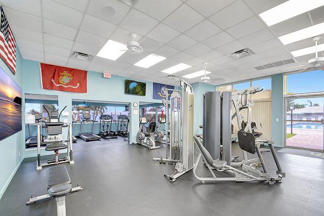 2081 SW 13th Terrace, Boynton Beach, FL 33426