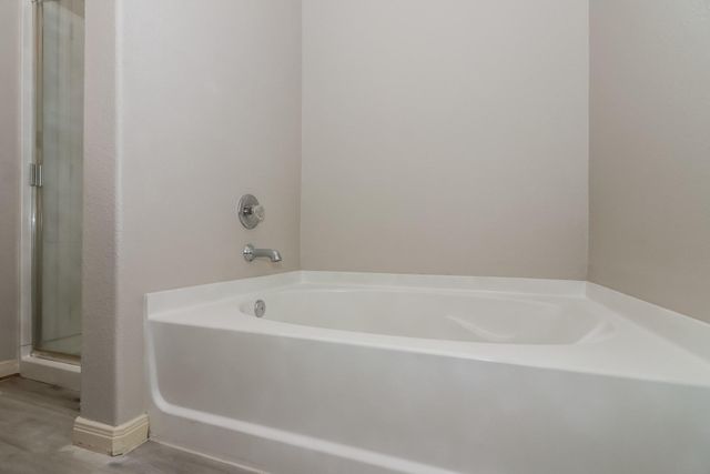 6615 Dayridge Lane, Houston, TX 77048